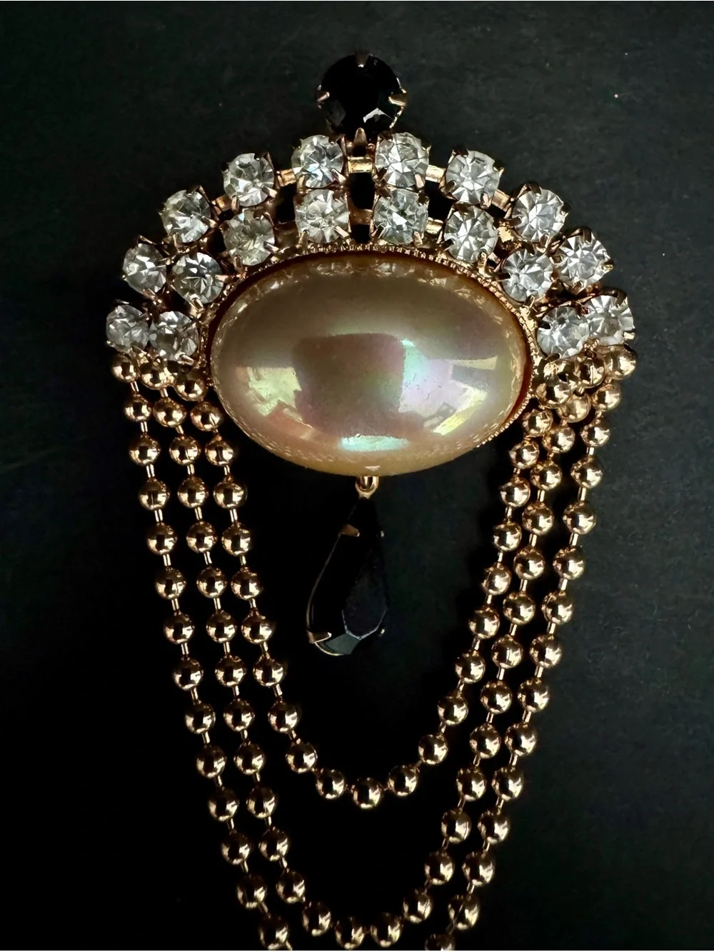 N/A elegant gold